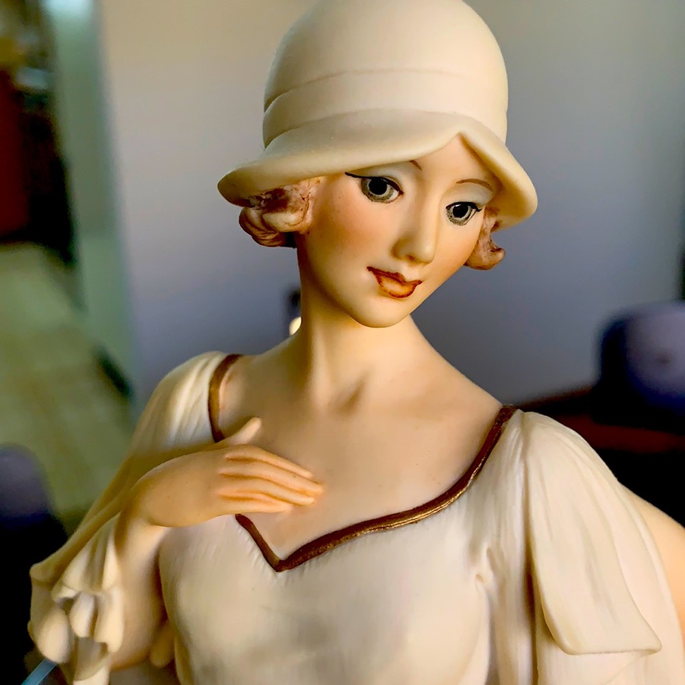 Giuseppe Armani Sculpture - "Priscilla"